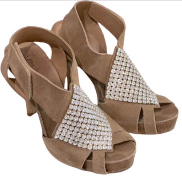Gorgeous Pedro Garcia Suede Crystal Embellished Slingback Platform Sandals - Picture 3 of 11